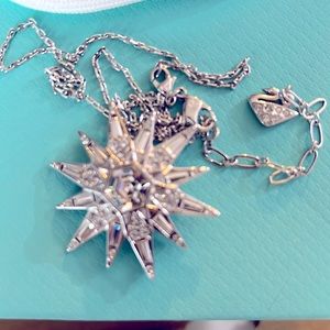 Super sparkly - Swarovski Crystal Sparkling Star necklace / pin.